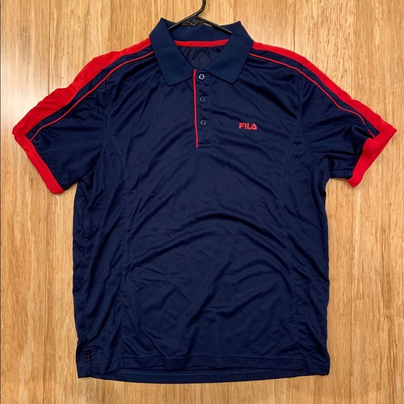 FILA TENNIS POLO. SIZE LARGE. FILA TENNIS POLO. SIZE LARGE.